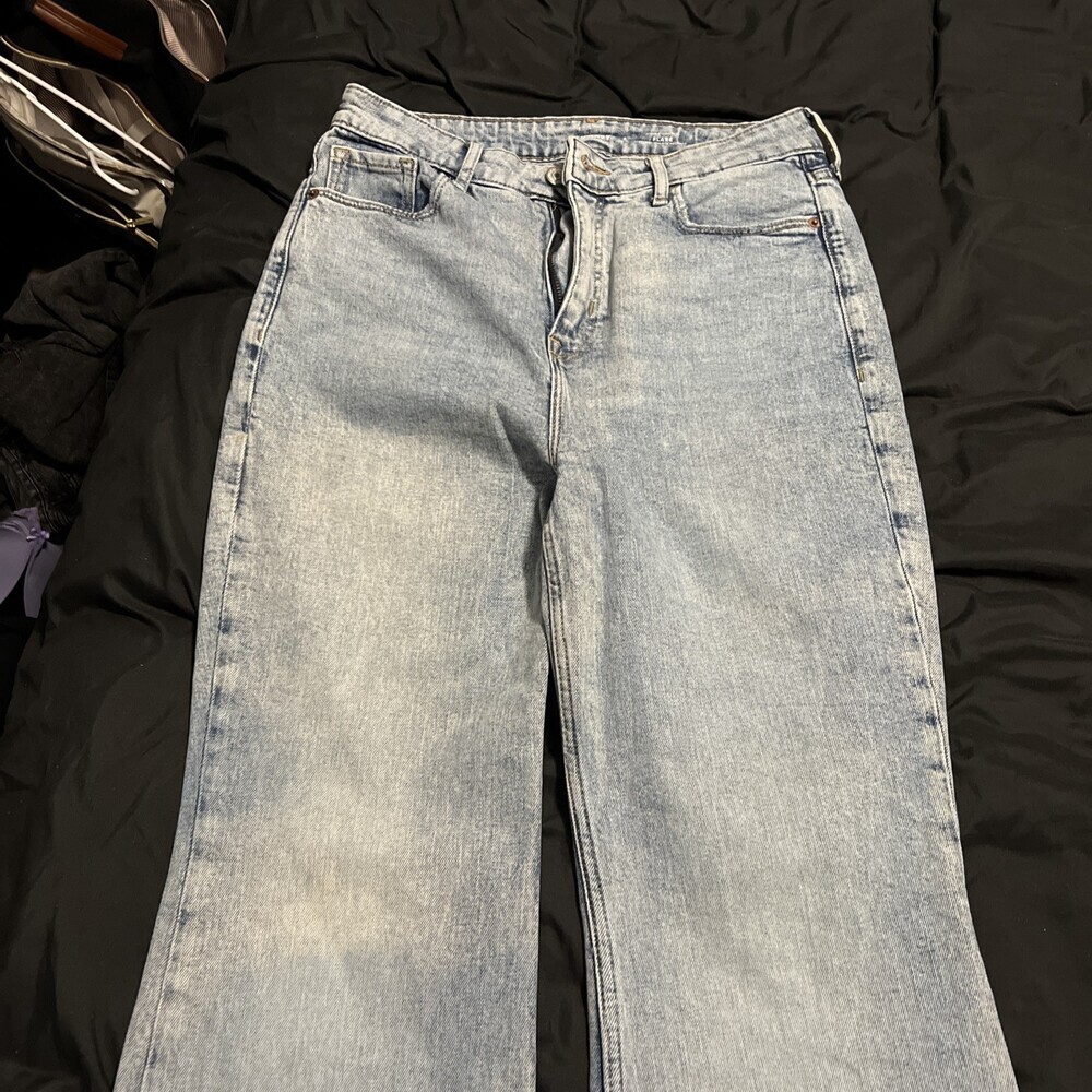 Old Navy Women’s High-Rise Flare   Jeans Light Wash Blue Denim Size 8 Hippy